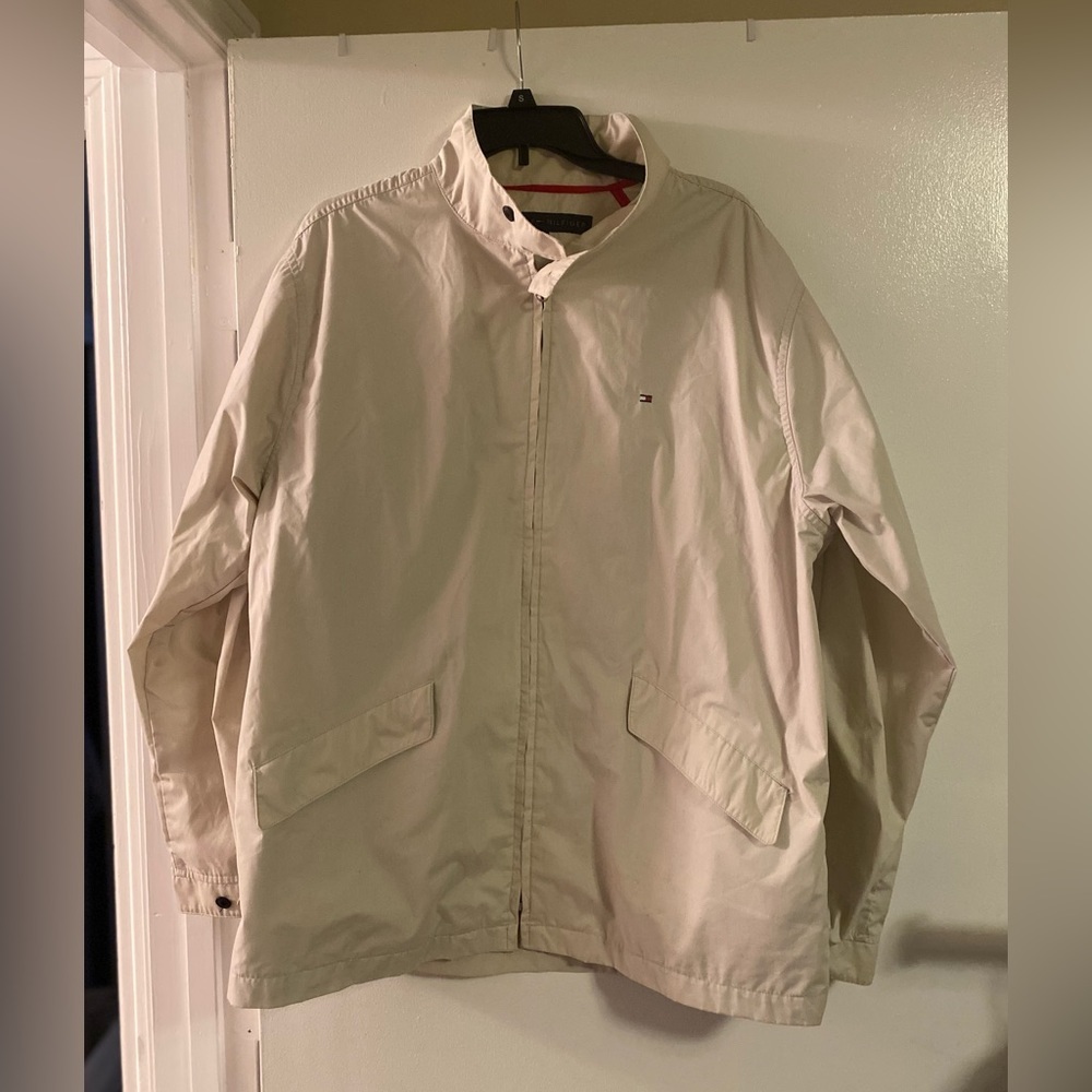 Tommy Hilfiger Men’s Cream Windbreaker